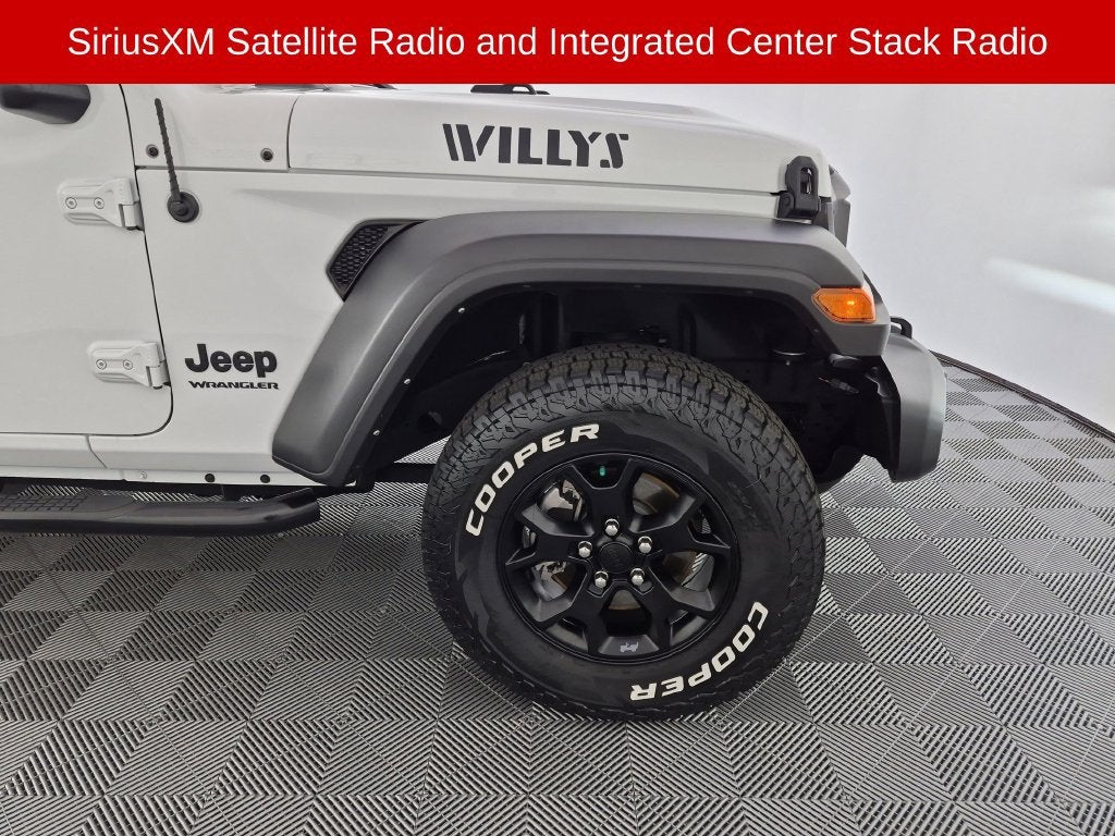 2021 Jeep Wrangler Willys - Photo 12