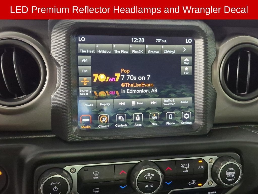 2021 Jeep Wrangler Willys - Photo 22