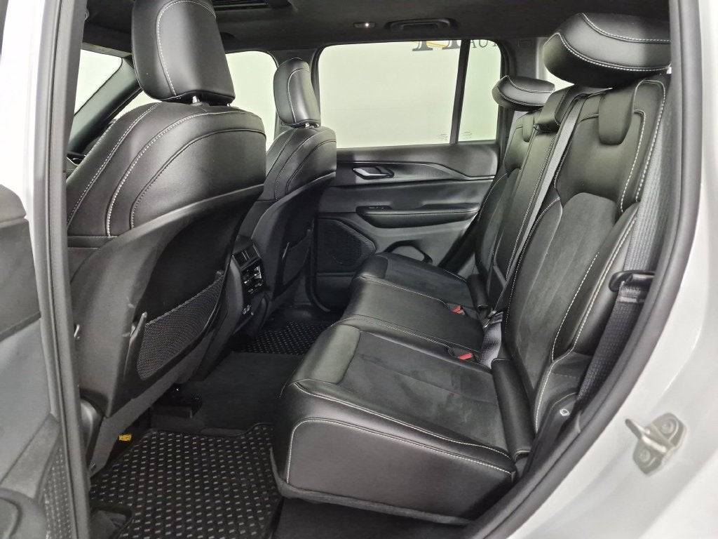 2024 Jeep Grand Cherokee Altitude - Photo 31