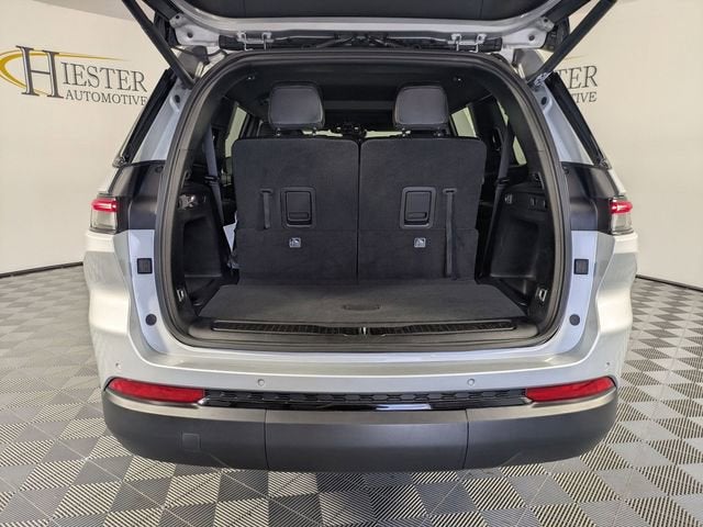 2024 Jeep Grand Cherokee L Altitude X 4x2
