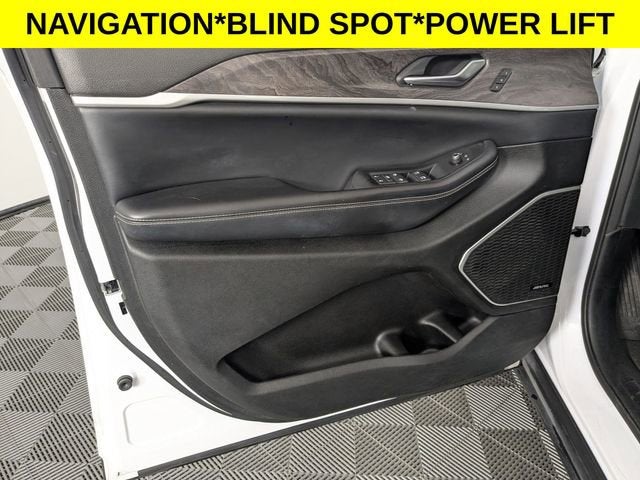 2022 Jeep Grand Cherokee L Limited 4x2