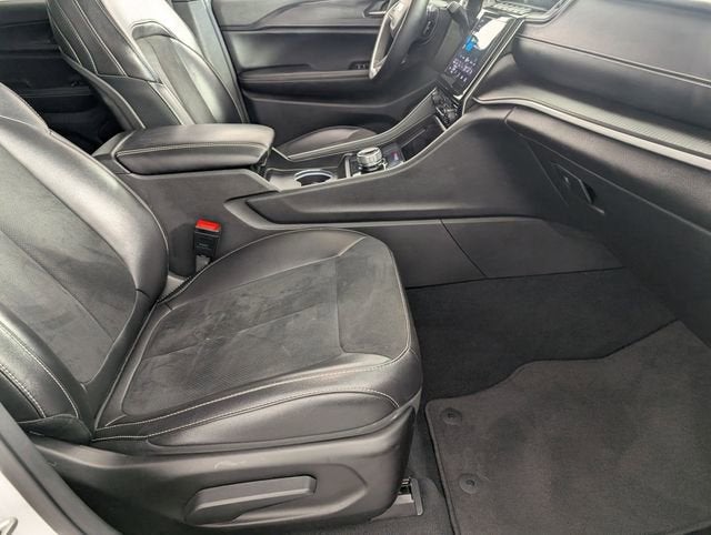 2024 Jeep Grand Cherokee L Altitude X 4x4