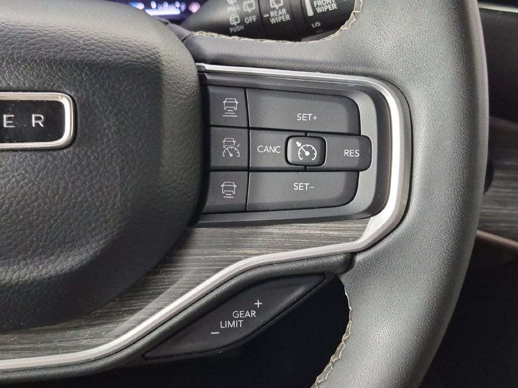 2024 Jeep Wagoneer Series II - Photo 19