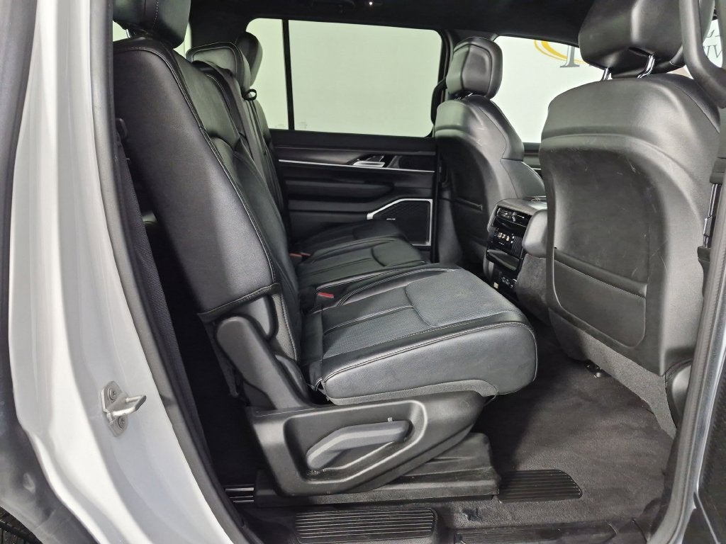 2024 Jeep Wagoneer Series II - Photo 33