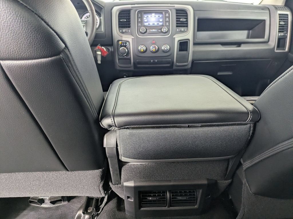 2024 RAM 1500 Classic Tradesman Crew Cab 4x2 5'7" Box