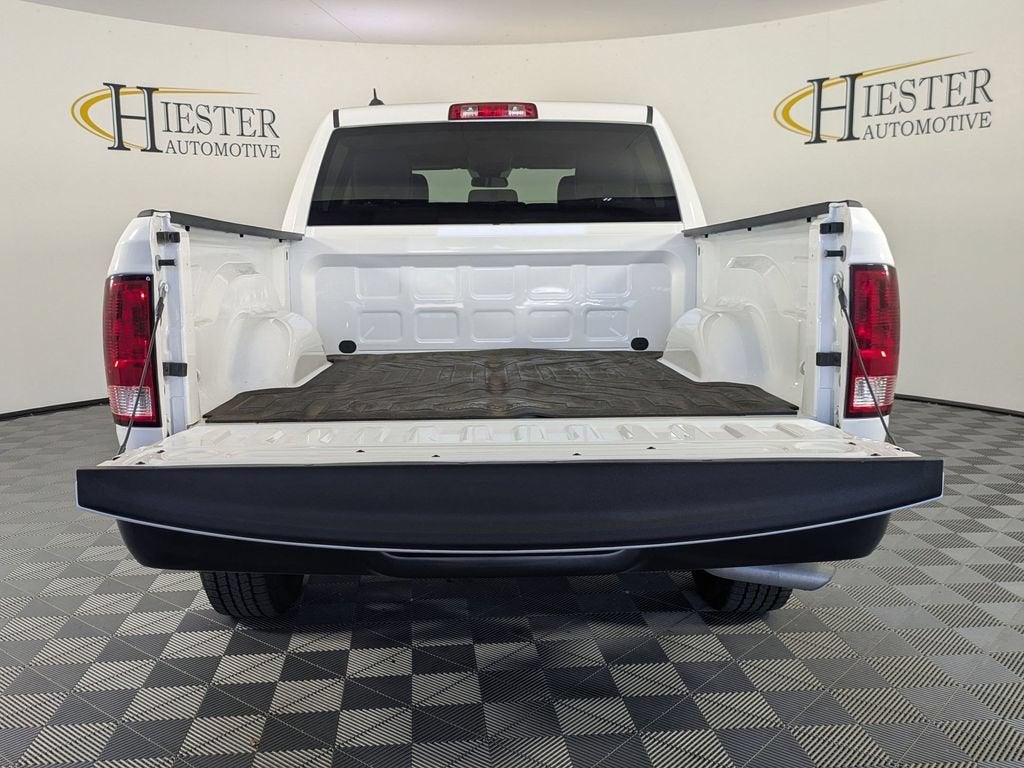 2024 RAM 1500 Classic Tradesman Crew Cab 4x2 5'7" Box