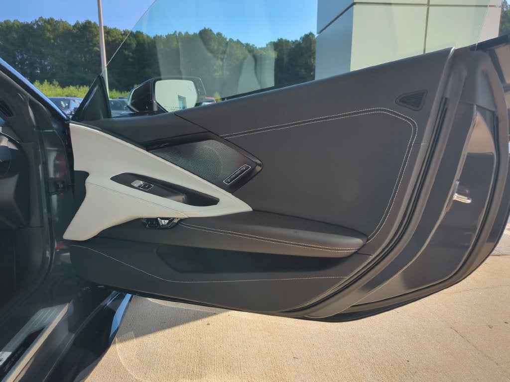 2027 Chevrolet Corvette 2LZ - Photo 30