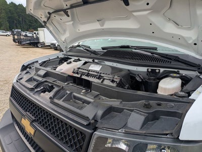 2023 Chevrolet Express Passenger 3500 1LS