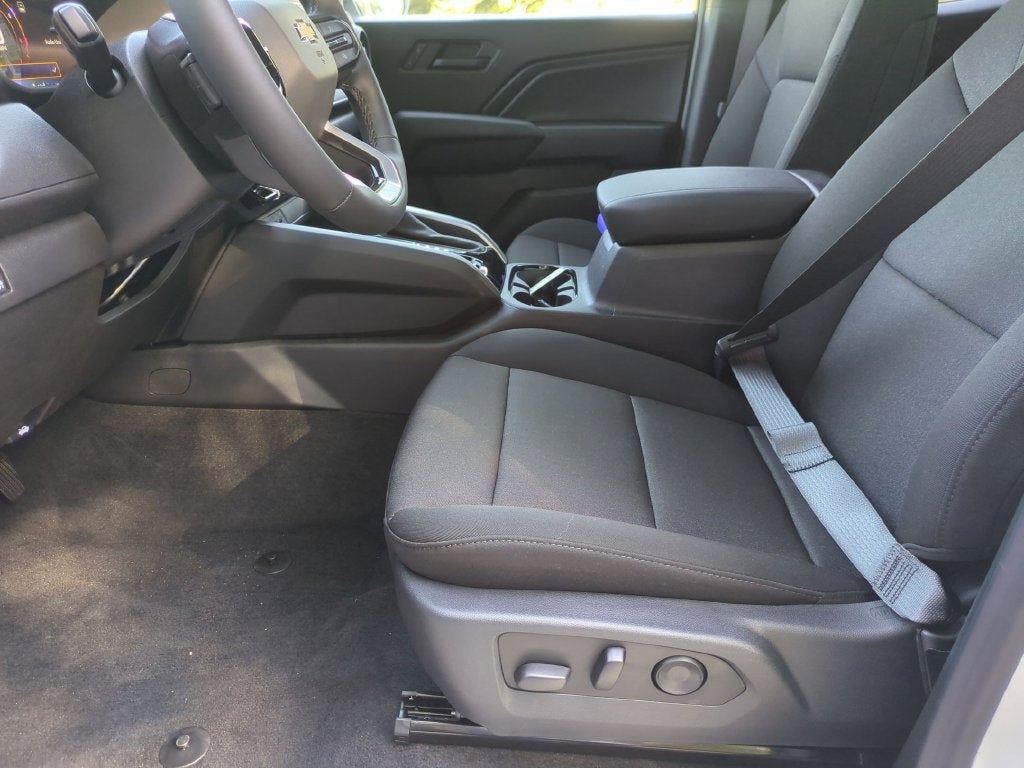 2026 Chevrolet Colorado Work Truck - Photo 16