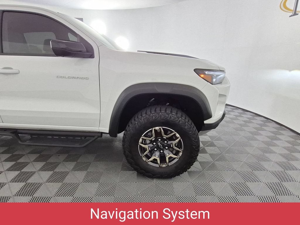 2025 Chevrolet Colorado ZR2 - Photo 12