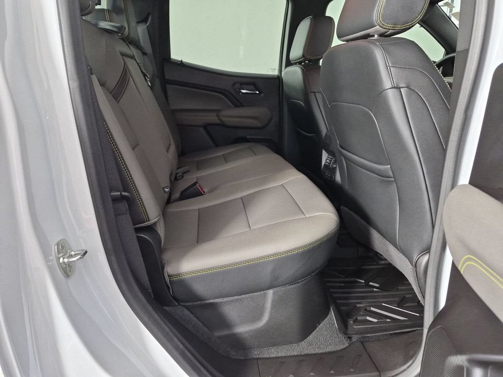 2025 Chevrolet Colorado ZR2 - Photo 38