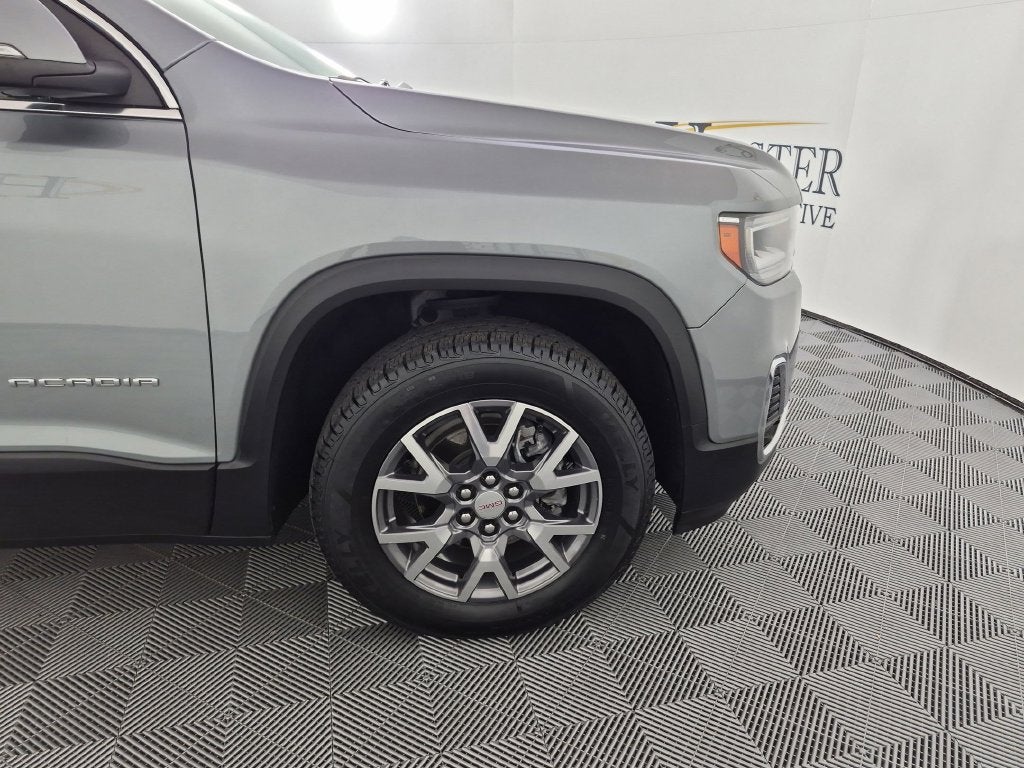 2023 GMC Acadia SLT