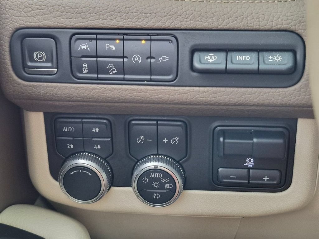 2021 GMC Yukon Denali - Photo 15