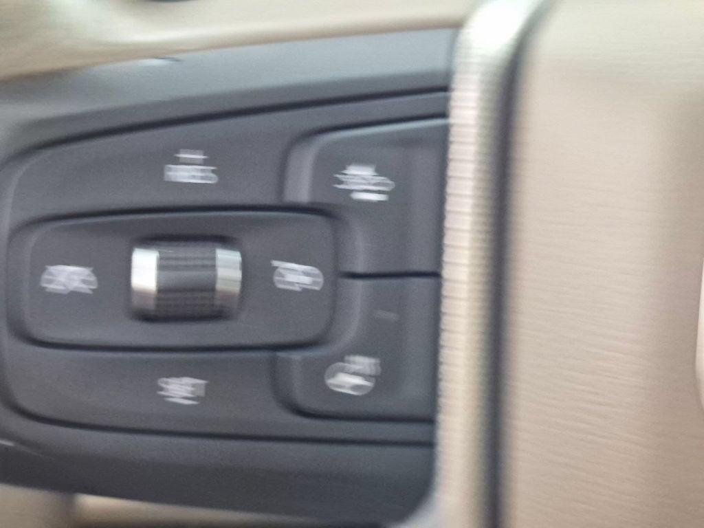 2021 GMC Yukon Denali - Photo 16