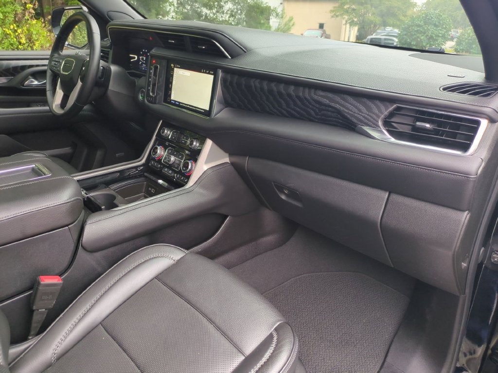 2024 GMC Yukon XL Denali - Photo 40