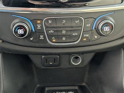 2022 Chevrolet Traverse LT Cloth