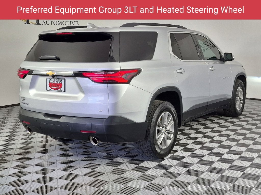 2022 Chevrolet Traverse LT Leather