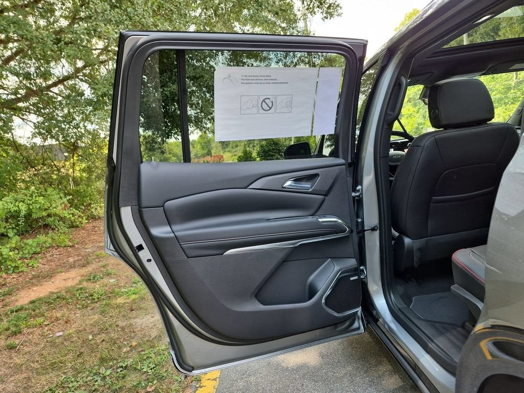 2027 Chevrolet Traverse RS