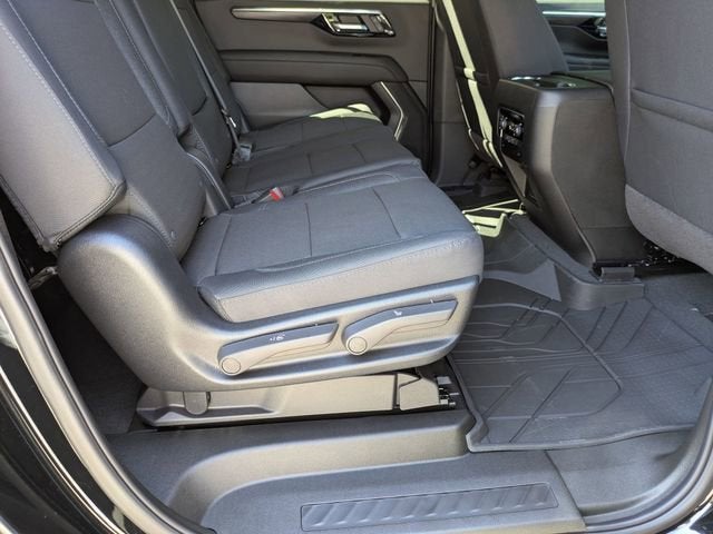 2026 Chevrolet Suburban LS - Photo 34