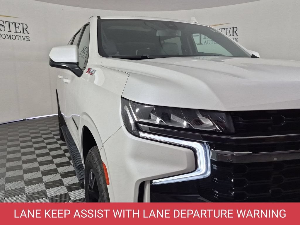 2022 Chevrolet Suburban Z71 - Photo 11