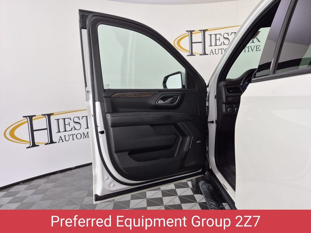 2022 Chevrolet Suburban Z71 - Photo 14