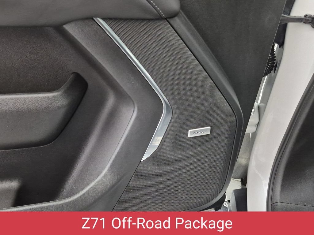 2022 Chevrolet Suburban Z71 - Photo 16