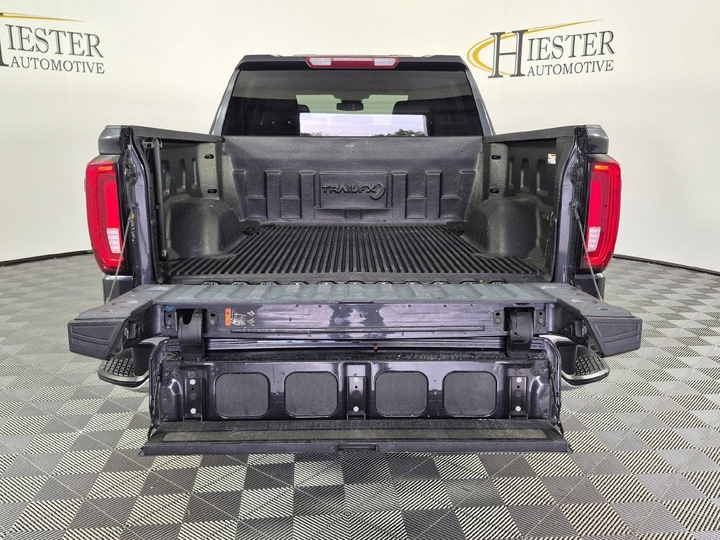 2025 GMC Sierra 1500 SLT - Photo 33