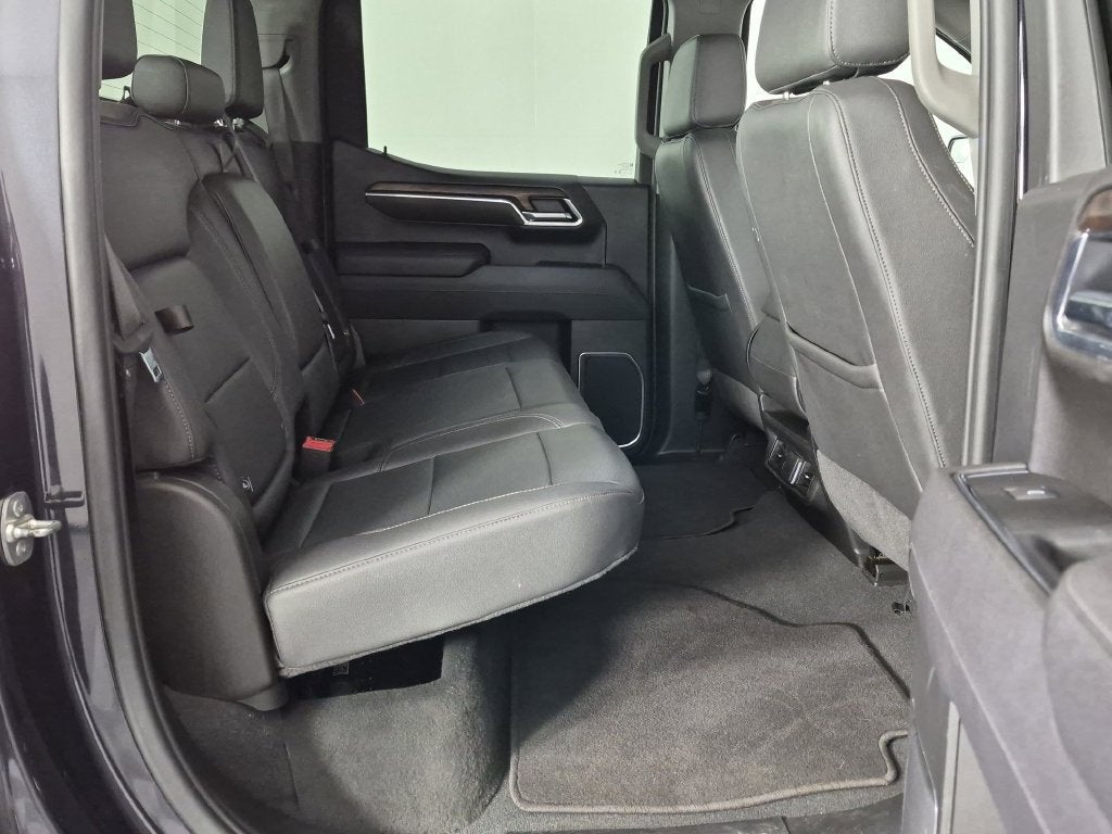2025 GMC Sierra 1500 SLT - Photo 34