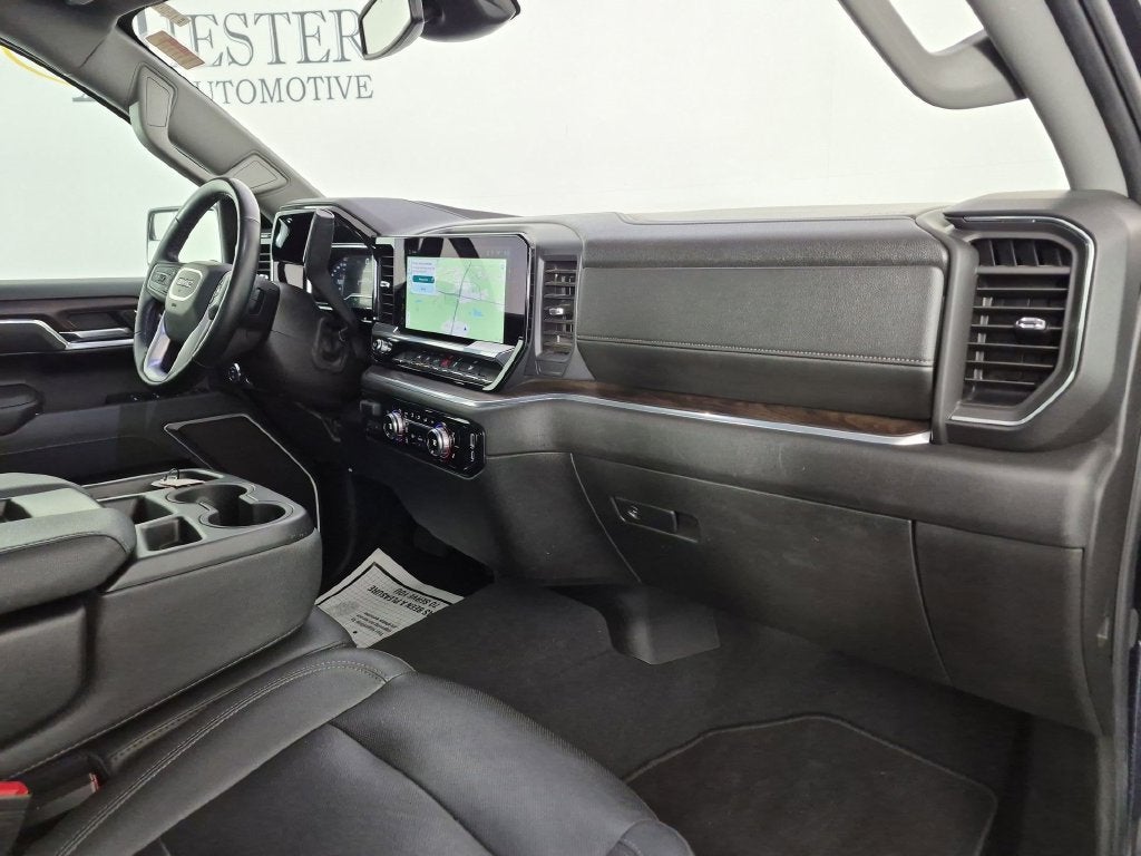 2025 GMC Sierra 1500 SLT - Photo 37
