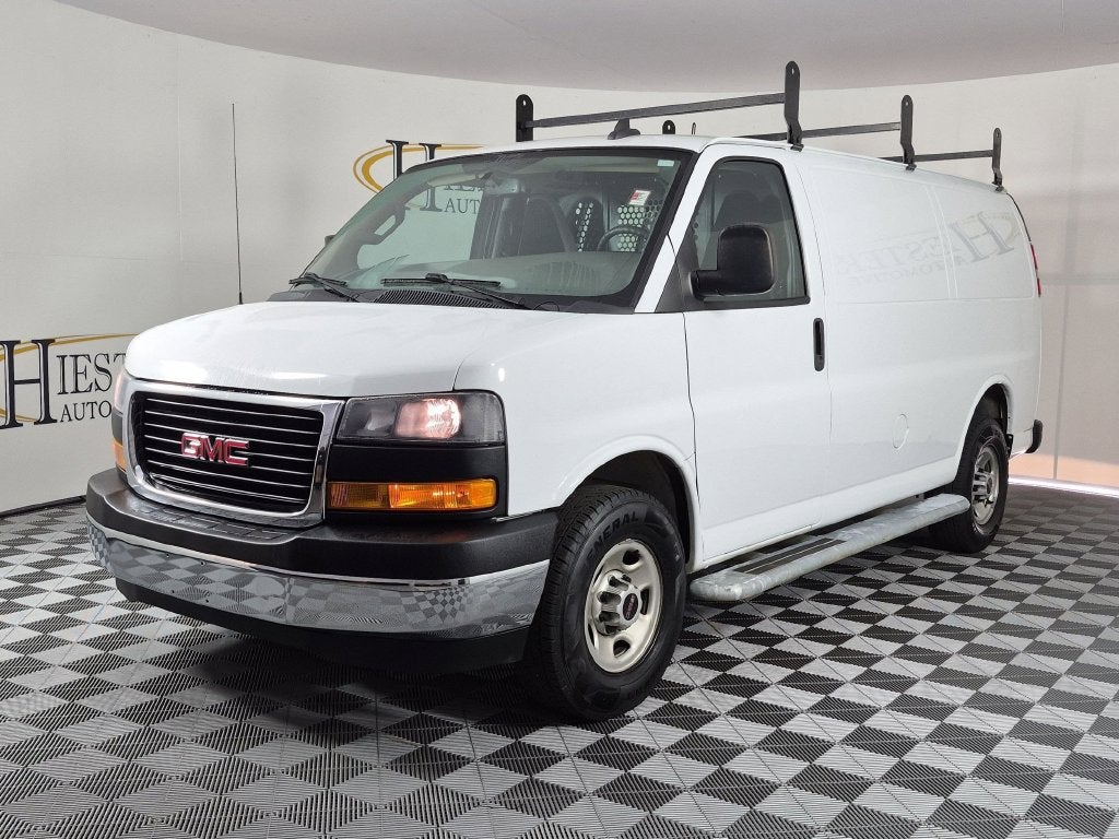 2022 GMC Savana Cargo 2500 RWD 2500 Regular Wheelbase Work Van