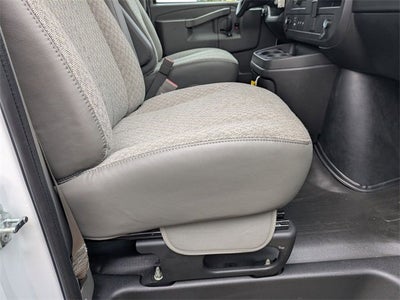 2025 Chevrolet Express Cutaway 3500 1WT