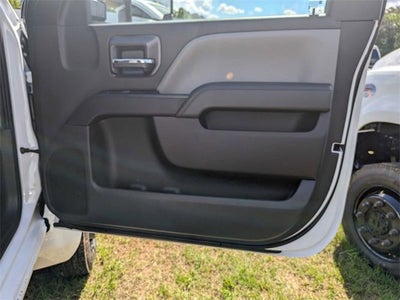 2024 Chevrolet Silverado 5500 HD Work Truck