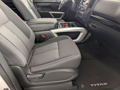 2024 Nissan Titan SV