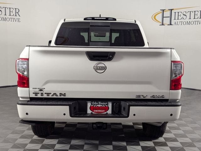 2024 Nissan Titan SV