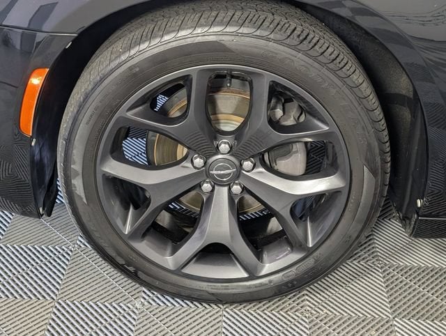 2021 Chrysler 300 300S