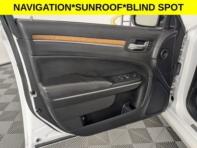 2016 Chrysler 300 300C Platinum