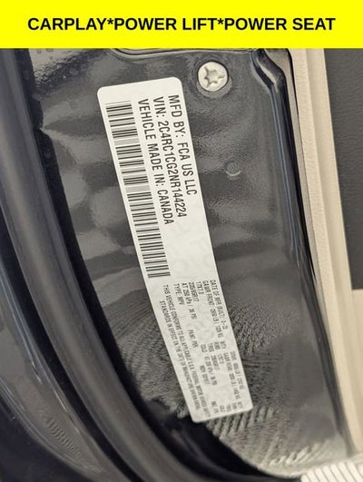2022 Chrysler Voyager LX