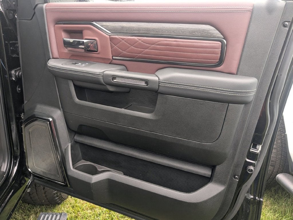2026 RAM 2500 Limited Crew Cab 4x4 6'4" Box
