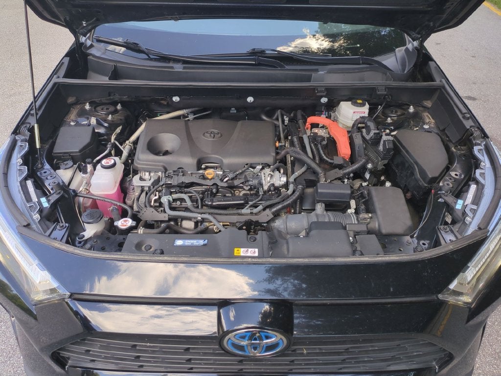 2024 Toyota RAV4 XLE - Photo 38