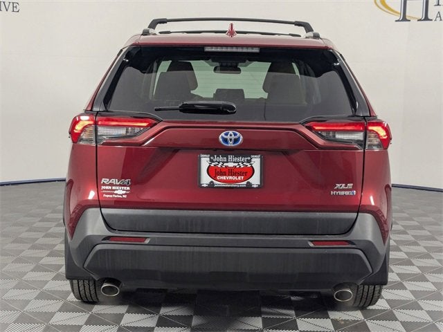 2022 Toyota RAV4 Hybrid XLE