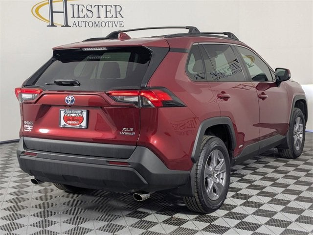 2022 Toyota RAV4 Hybrid XLE