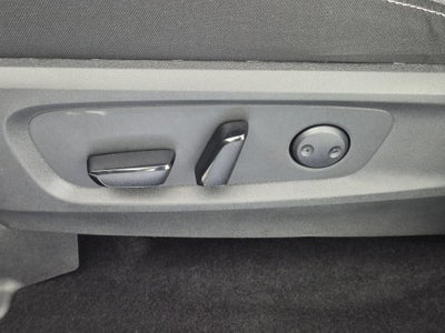 2025 Nissan Pathfinder SV FWD