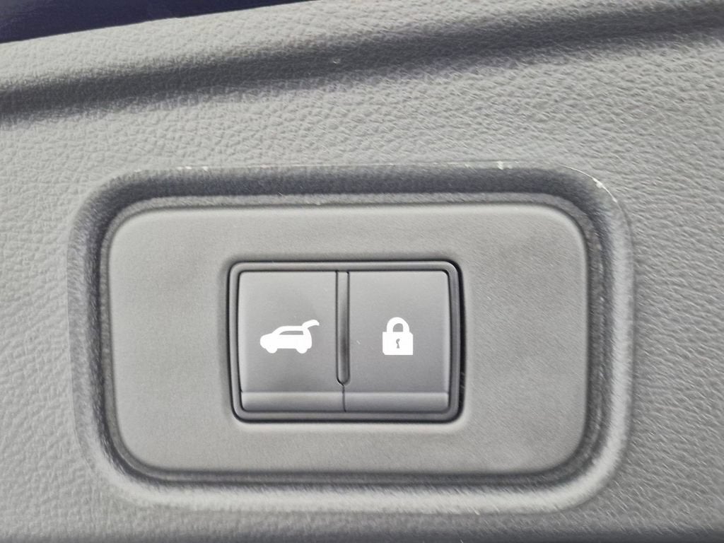 2025 Nissan Pathfinder SV FWD