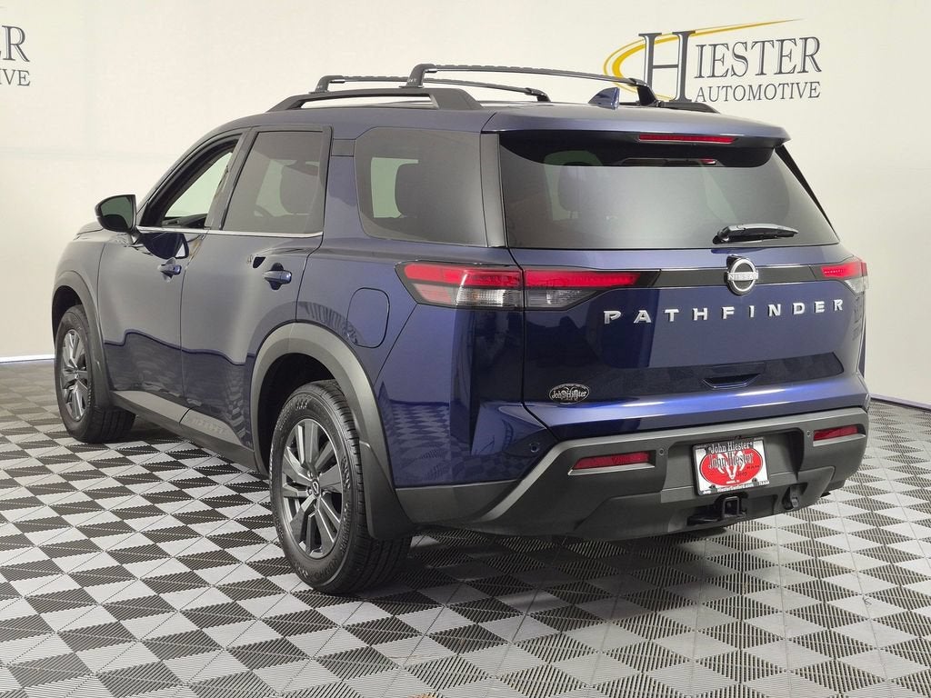 2025 Nissan Pathfinder SV FWD