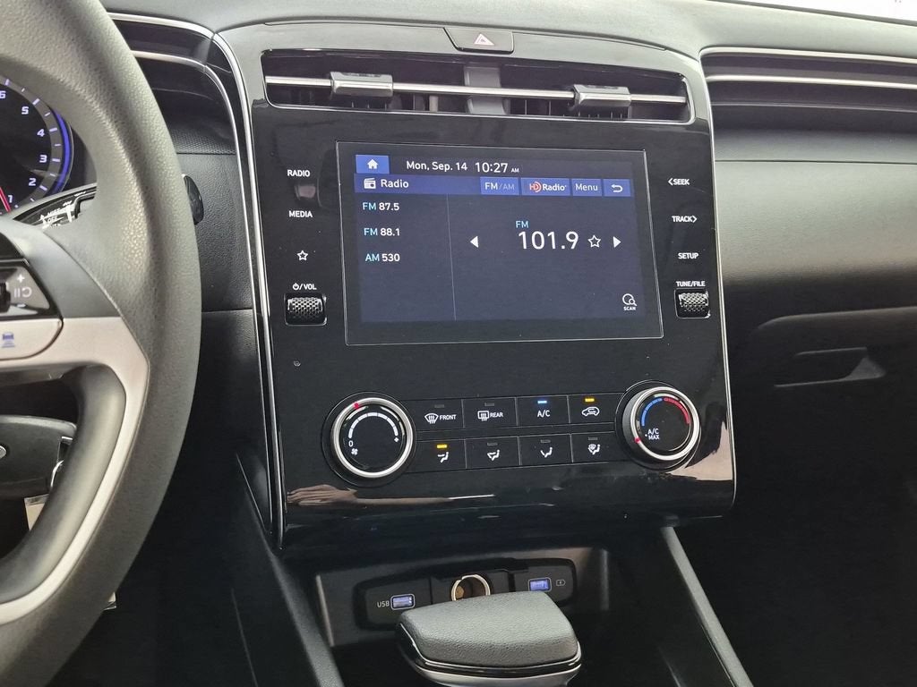2024 Hyundai Tucson SE - Photo 23