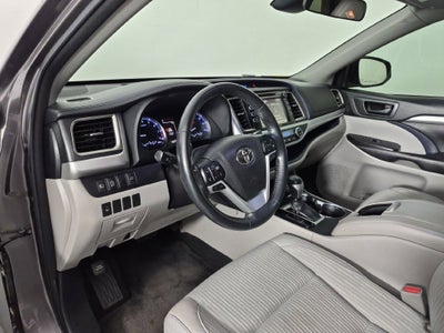 2018 Toyota Highlander LE