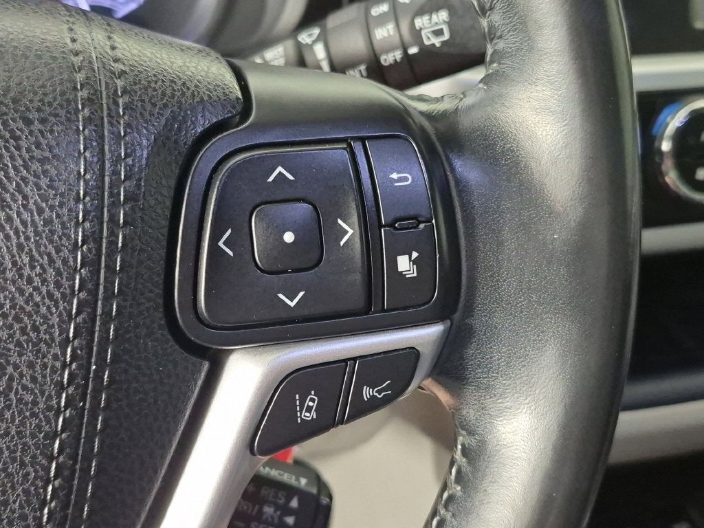 2018 Toyota Highlander LE