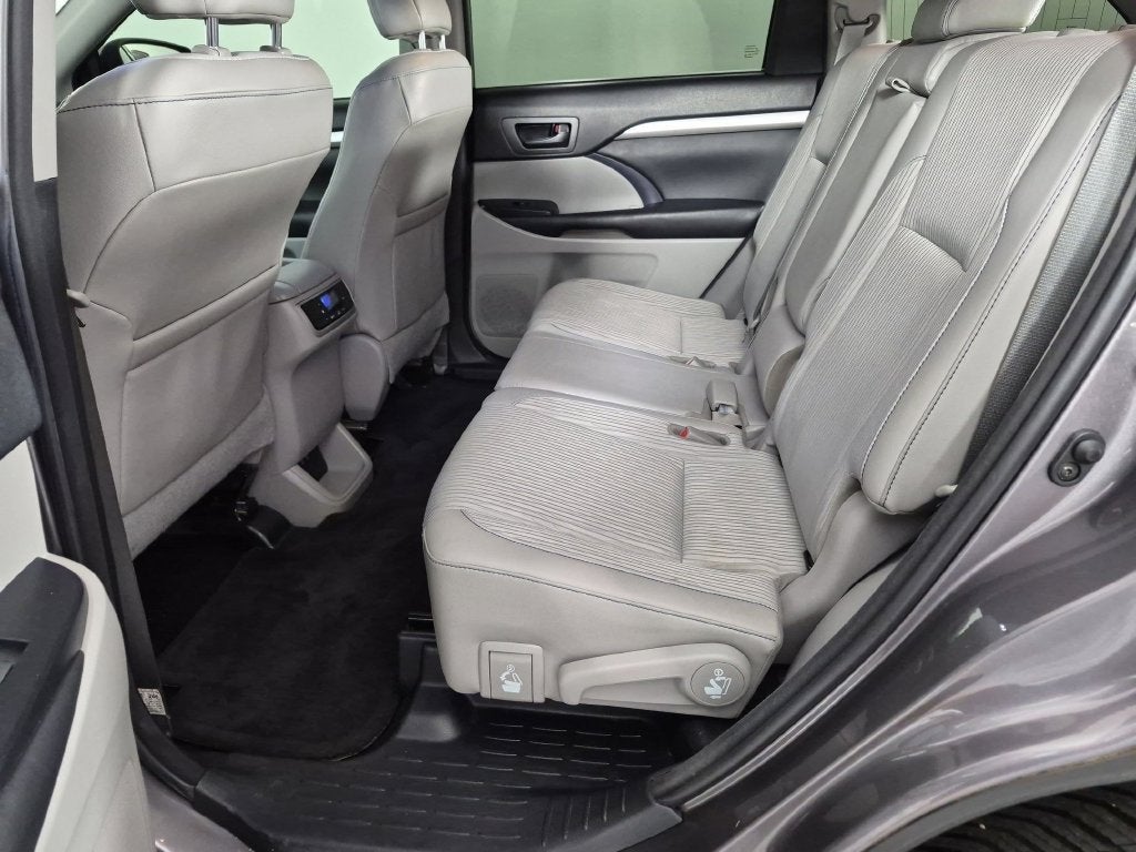 2018 Toyota Highlander LE