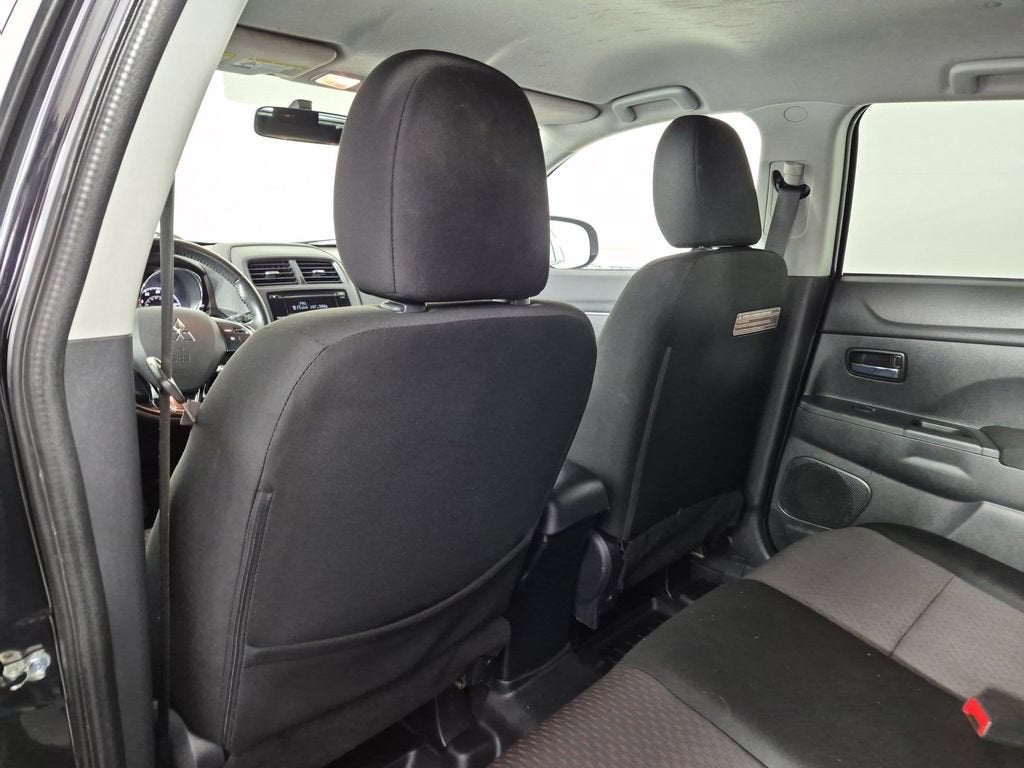 2017 Mitsubishi Outlander Sport ES - Photo 30