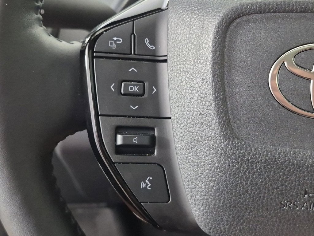 2024 Toyota Prius Limited - Photo 18